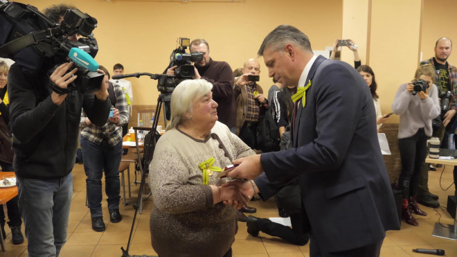 В Петербурге стартовала акция "Ленточка Ленинградской Победы"