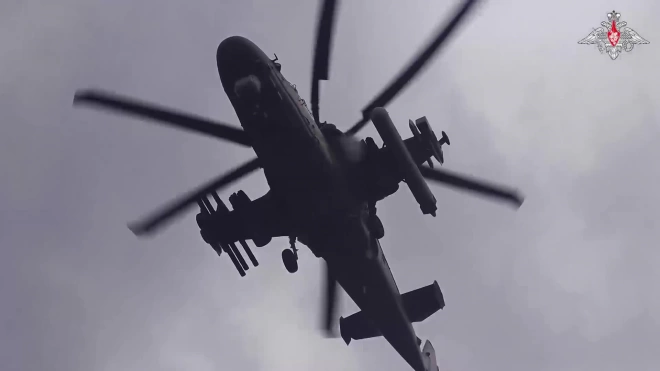 Минобороны показало кадры боевой работы экипажа вертолета Ка-52М