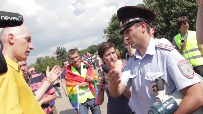 Петербургские ЛГБТ-активисты поздравят десантников с днем ВДВ