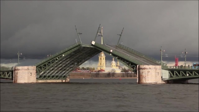 График развода мостов в Санкт-Петербурге в 2015 году 