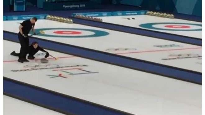 Керлингисты из Петербурга Крушельницкий и Брызгалова проиграли в полуфинале швейцарцам