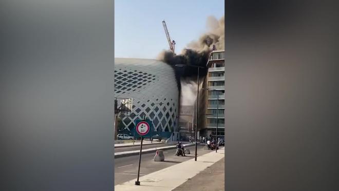 В торговом центре в центре Бейрута вспыхнул пожар