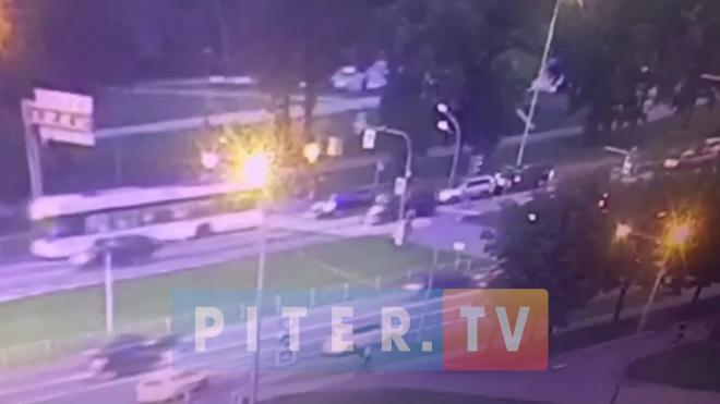 Автобус сбил пешехода на Пулковском шоссе