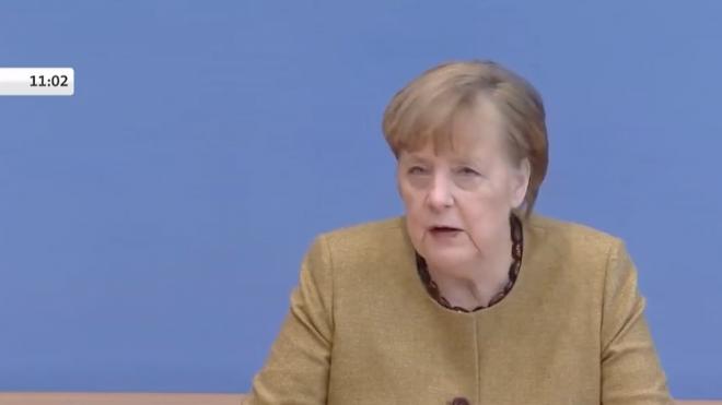 Меркель заявила об очень сложной фазе пандемии коронавируса в Германии