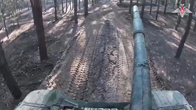 Минобороны показало кадры боевой работы экипажей танков Т-72
