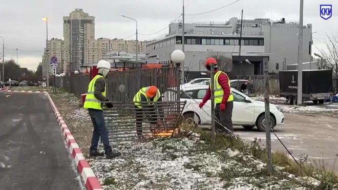 На проспекте Маршала Жукова устранили незаконные автомойку, стоянку и автосервис