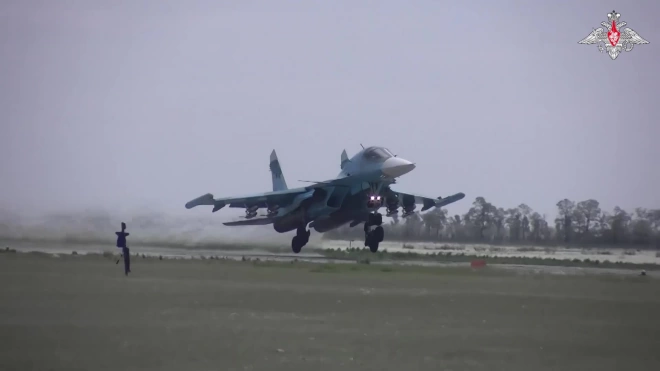 Минобороны РФ сообщило об ударе экипажей Су-34 по подразделениям ВСУ