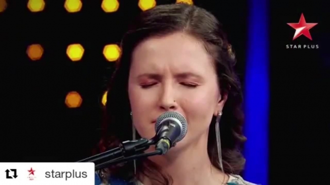 Девушка-музыкант из Петербурга стала звездой индийской "Минуты славы"