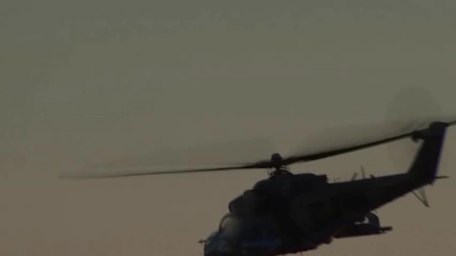 Минобороны РФ: экипажи армейской авиации уничтожили ракетами бронетехнику ВСУ