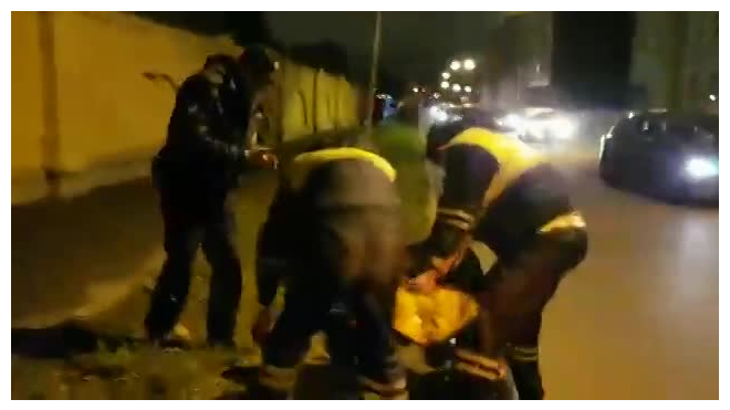 На видео попало грубое задержание полицейскими в Петербурге
