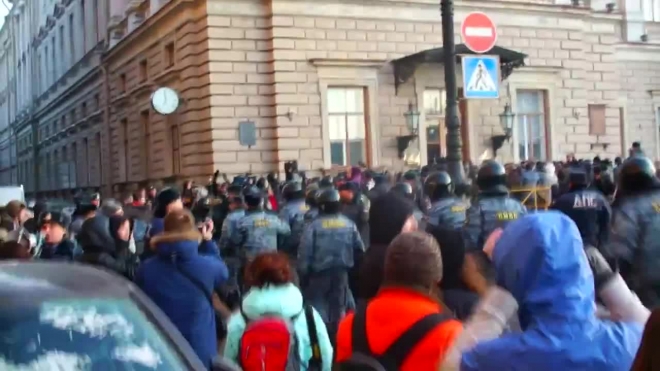 Митинг на Искаакиевской площади