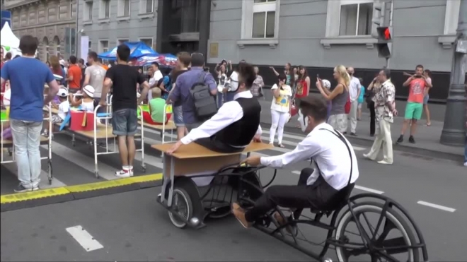 СМС-поздравления с Днем семьи, любви и верности в стихах, прозе, картинках порадуют любимых