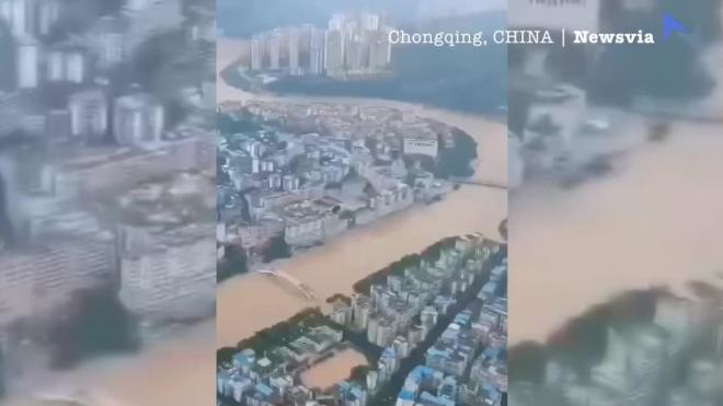 На юго-западе Китая из-за наводнений погибли три человека