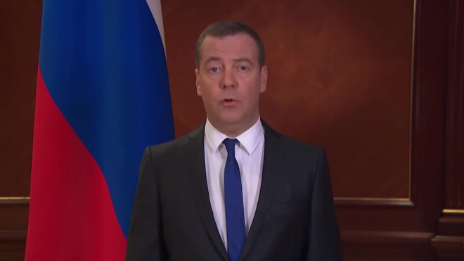 Медведев призвал очистить отношения от санкций из-за пандемии коронавируса