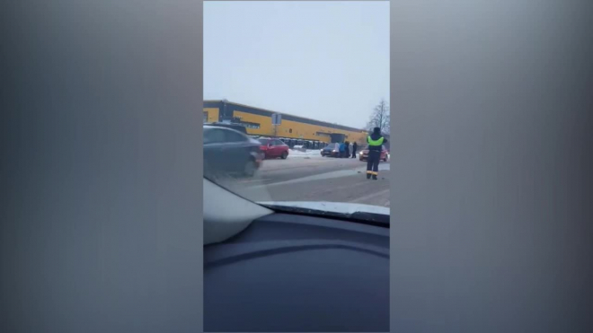 На Московском шоссе авария: сбили перебегающего пешехода