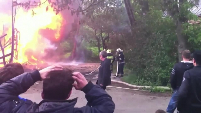Пожарные не торопились к горящему дому в Петербурге