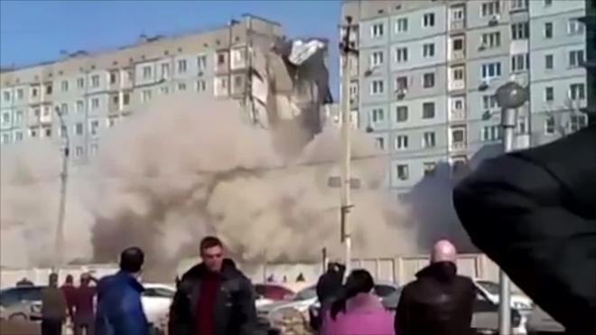 После обрушения девятиэтажки в Астрахани пропавшими без вести остаются 11 человек