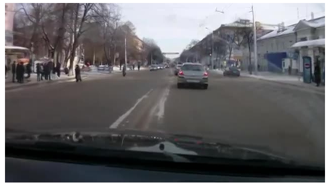 Бабушка перешла дорогу
