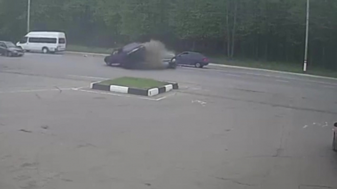 Видео из Мордовии: трассу не поделили три авто
