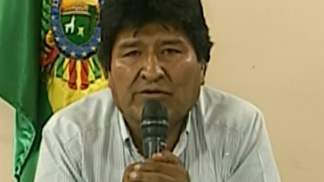 Президент Боливии ушел в отставку после протестов в стране