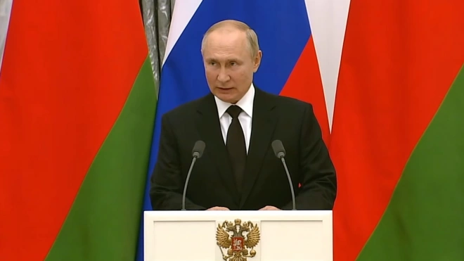 Путин обсудил с Лукашенко формирование единого оборонного пространства России и Белоруссии