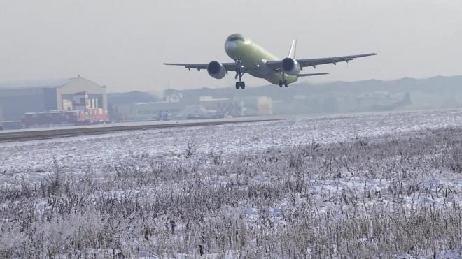 Самолет МС-21 с российскими двигателями совершил первый полет