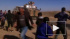Жители деревни в Сирии преградили путь американской военной колонне