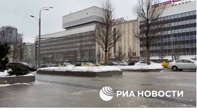 "РИА Новости": в Москве образовалась наледь из-за ледяного дождя