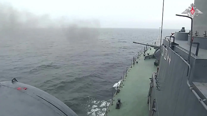 Корабли Балтийского флота разыграли артиллерийский бой в ходе учения