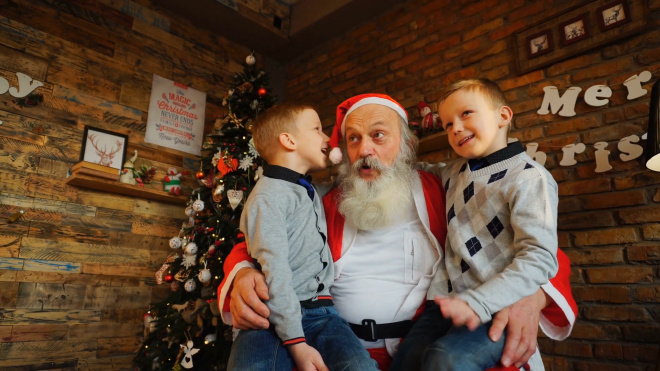 Стало известно, о чем дети чаще всего просят Деда Мороза