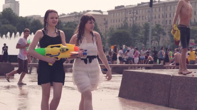 Сотни людей мочили друг друга в выходные в Петербурге