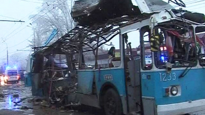 Фото и видео взрыва троллейбуса в Волгограде публикуют СМИ