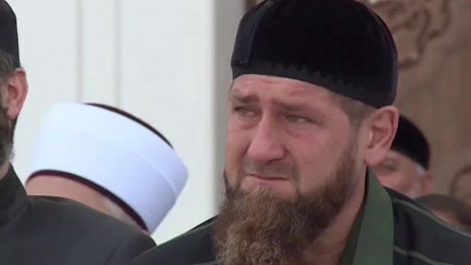Рамзан Кадыров заплакал в мечети