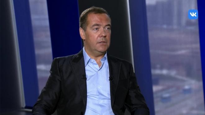 Медведев заявил, что чешские коллеги стали заложниками действий США