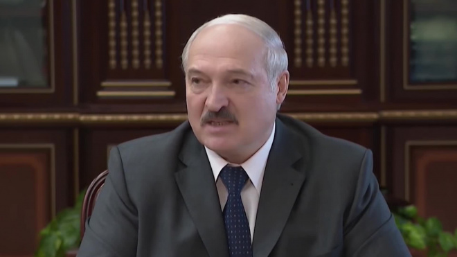 Лукашенко заявил, что от коронавируса в Белоруссии не умер ни один человек