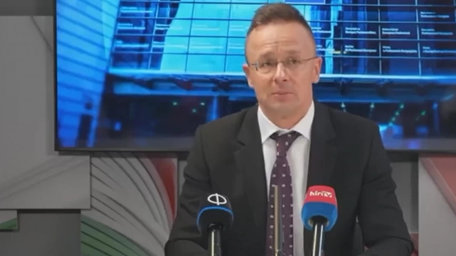 Глава МИД Венгрии объяснил причину антивоенных настроений на Украине