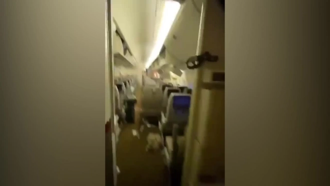 Более 70 человек пострадали из-за турбулентности на рейсе авиакомпании Singapore Airlines