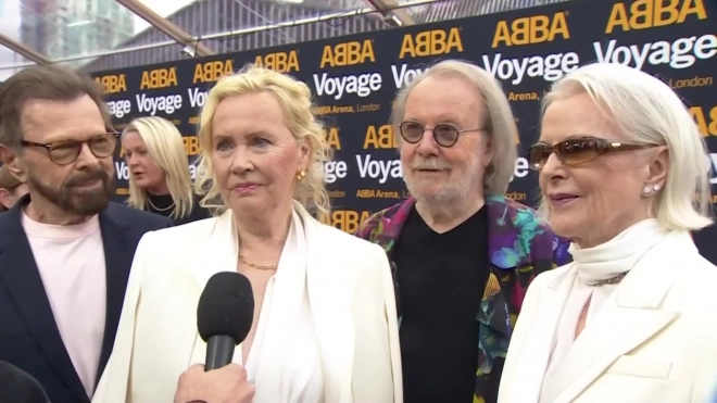 Группа ABBA впервые за 36 лет собралась вместе на публике