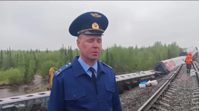 Прокуратура взяла на контроль ход расследования крушения поезда в Коми