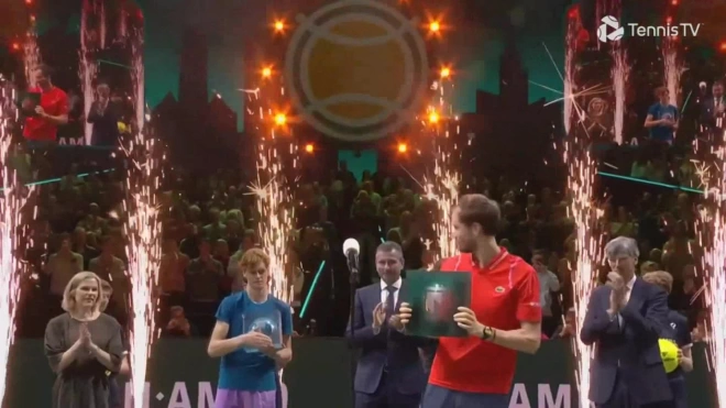 Медведев стал победителем турнира ATP в Роттердаме