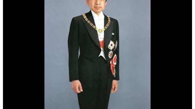 Император Японии перенес операцию на сердце