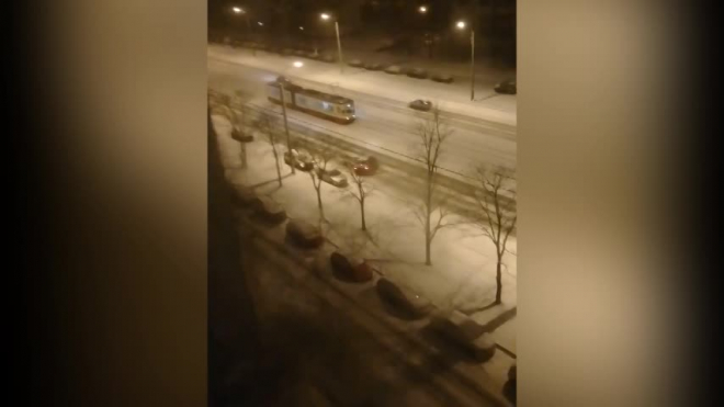 Видео: на Солидарности водитель пытался сбежать с места аварии на делимобиле