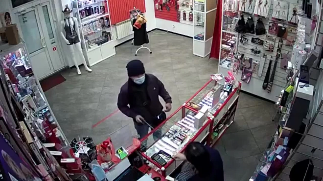 Мужчина пытался ограбить магазин для взрослых в Свердловском округе Иркутска