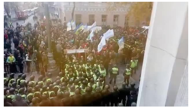 Митинги в Киеве: фото, видео, последние новости 