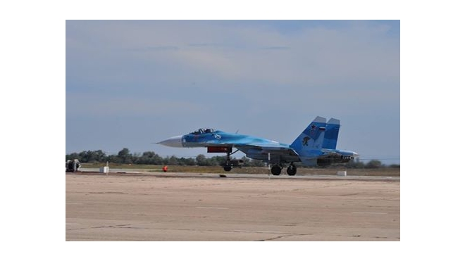Российский истребитель не позволил американскому самолету шпионить над Камчаткой