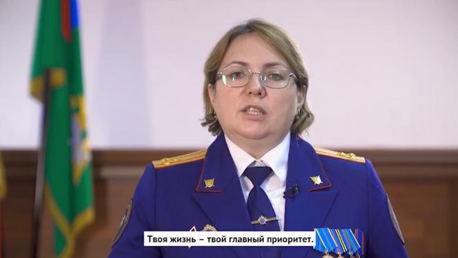 СК поздравил россиян с 14-летием словами "теперь придется отвечать за убийство"