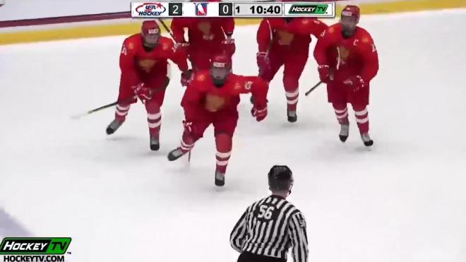 Сборная России обыграла команду США в первом матче юниорского чемпионата мира по хоккею