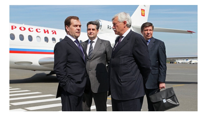 Полтавченко: Петербург оскорбил Медведева жлобством