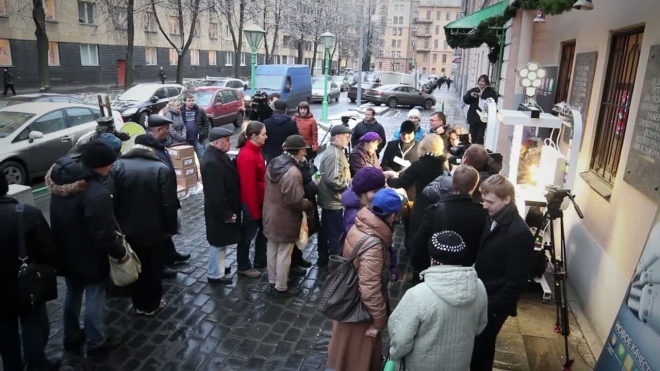 В Петербурге сотни людей "энергосберегались" на халяву