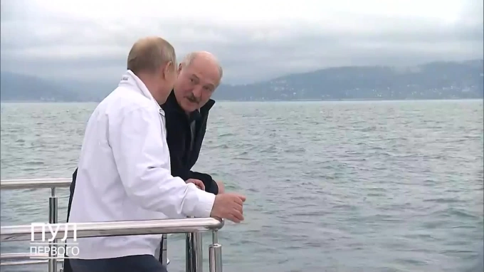Путин и Лукашенко провели неформальную встречу в Сочи